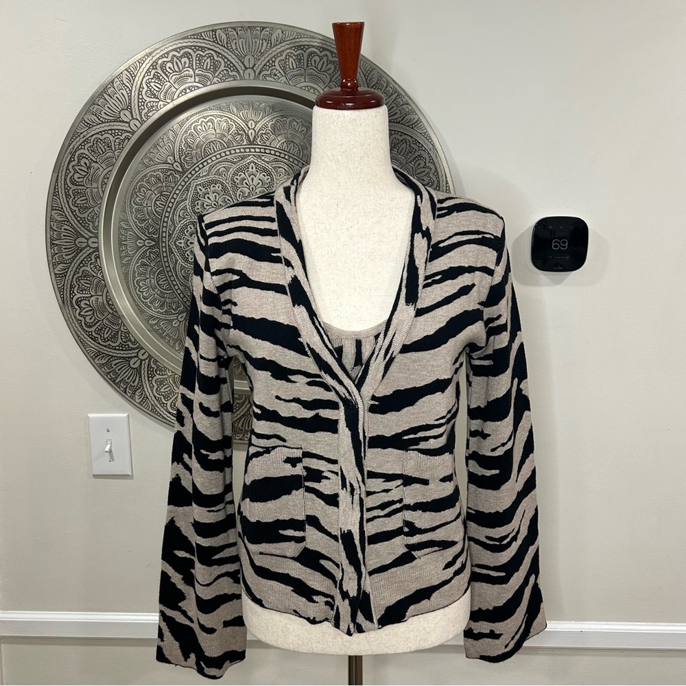 NWT Paola Bernardi Tan Black Zebra Print Jacket and Tank Set  - Size S/M - Picture 3 of 14